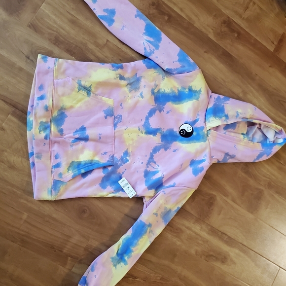 Ardene Tops - Tie-Dyed Oversized Hoodie with Mask**Ardene's*